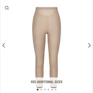 Brand New Skims Low Back Leggings (Clay)